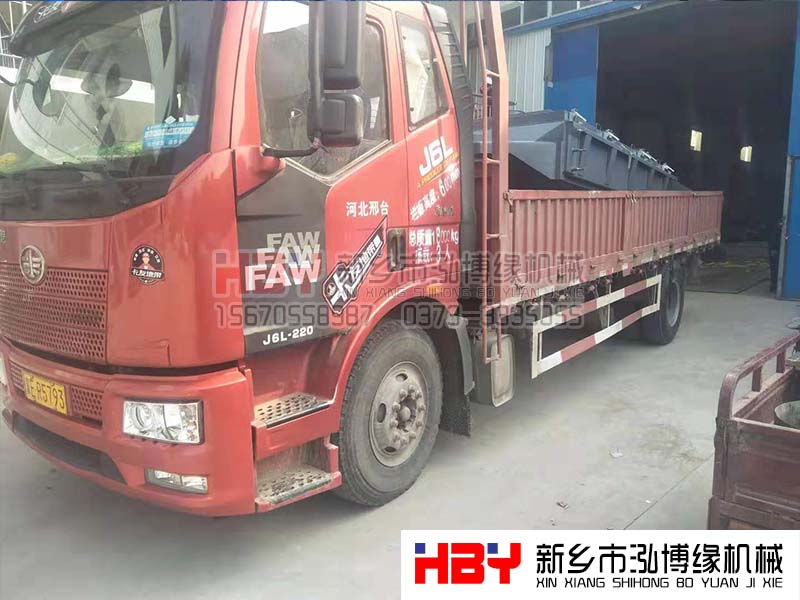 河北邢臺的平面回轉篩已發貨請發貨請注意查收